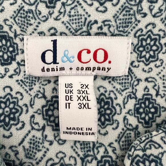 D&Co Womens Knit Blouse Size 2X Blue Floral Print Button Up Half Sleeve - Picture 4 of 5